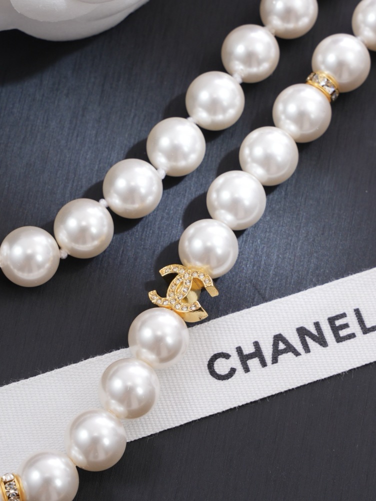 CHANEL PEARL CRYSTAL CC CHOKER NECKLACE