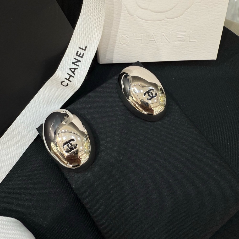 CHANEL SILVER OVAL CC STUD EARRINGS