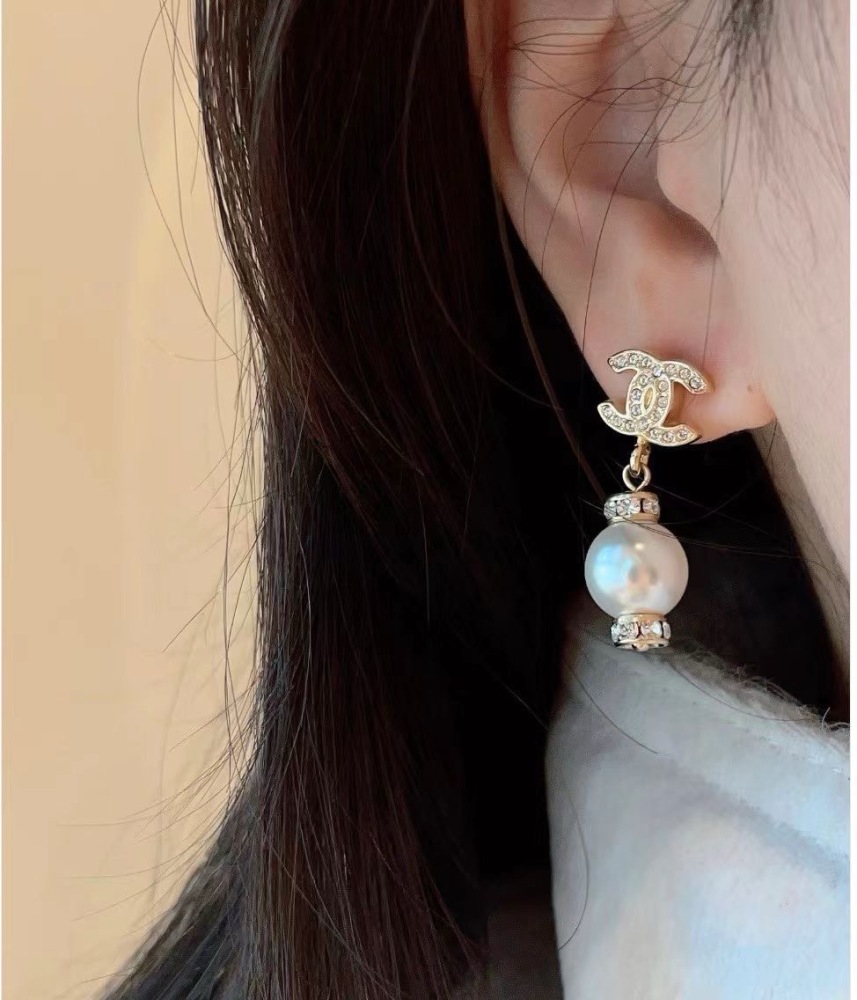 CHANEL CC DIAMOND PEARL DROP EARRINGS