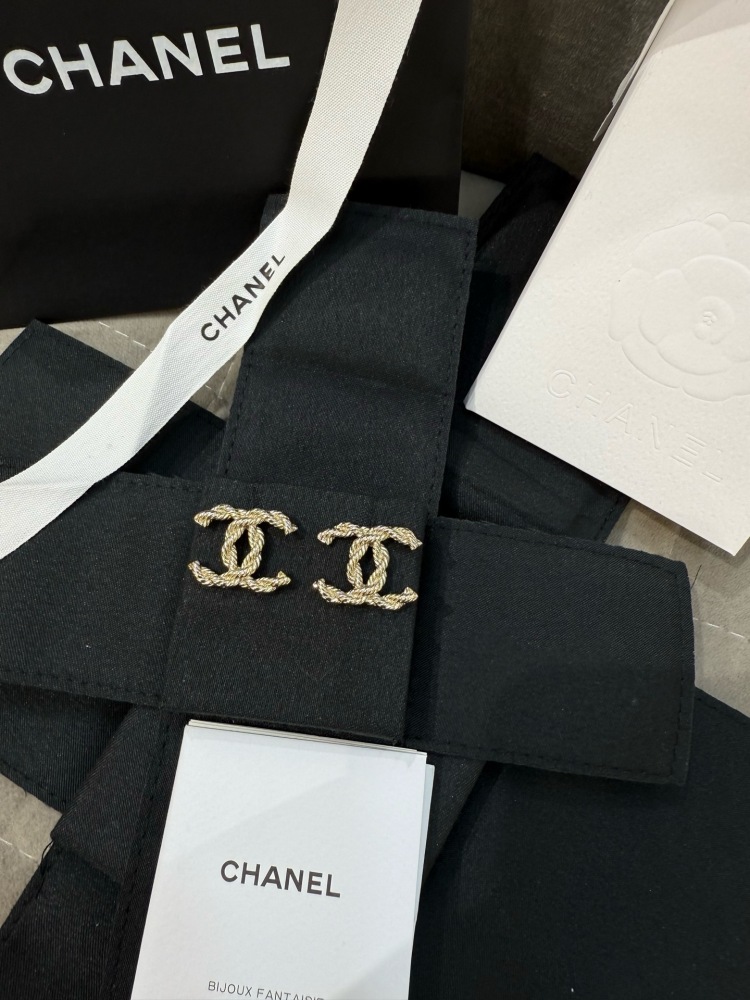 CHANEL TWISTED ROPE CC GOLD EARRINGS