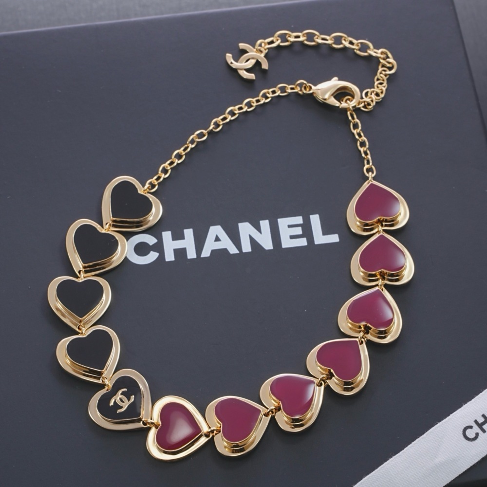CHANEL BLACK BURGUNDY ENAMEL HEART CC CHOKER NECKLACE