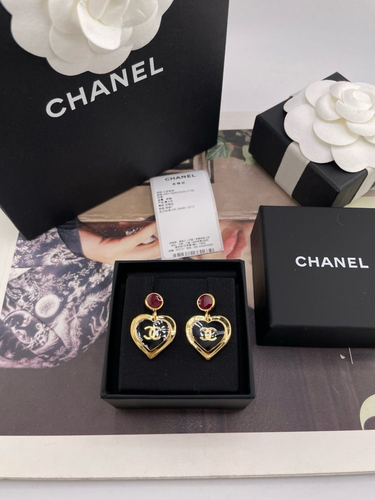 CHANEL BURGUNDY STONE BLACK HEART CC DROP EARRINGS