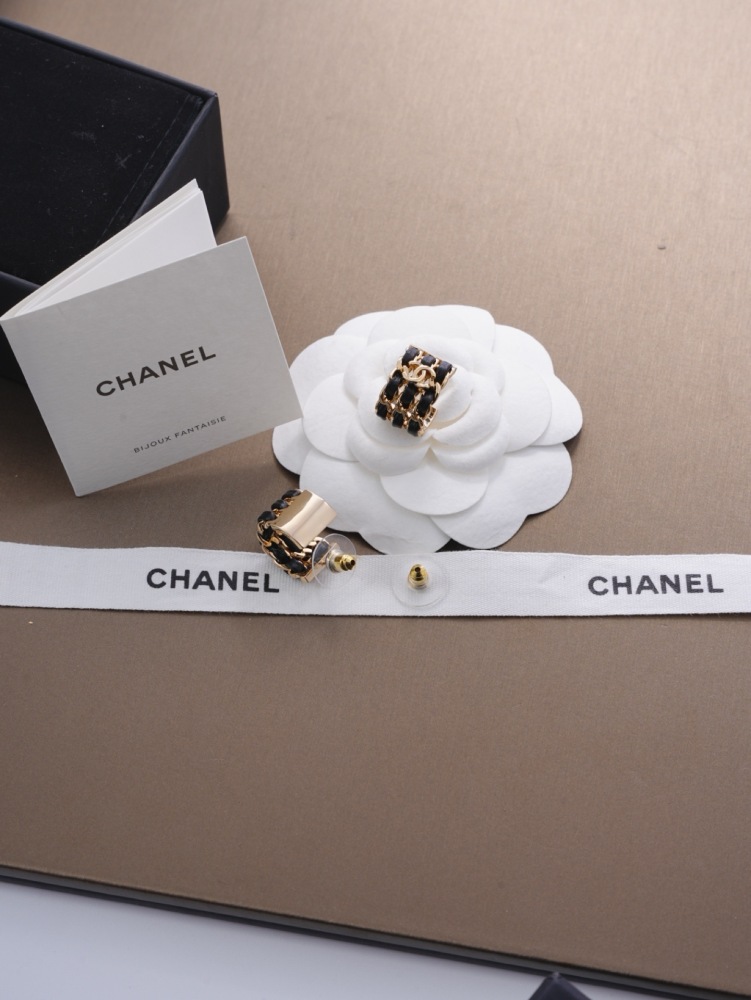 CHANEL BLACK LEATHER WOVEN CC CUFF HOOP EARRINGS