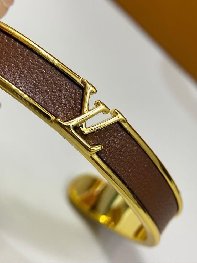 LV GOLD FRAME BROWN LEATHER LOGO OPEN CUFF BRACELET