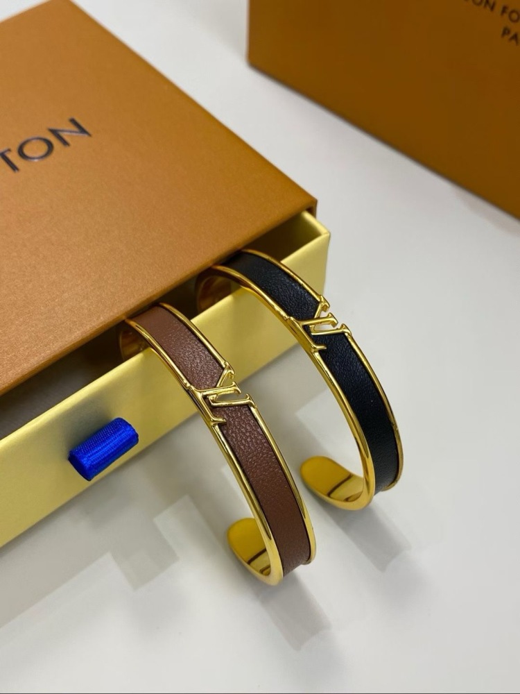 LV GOLD FRAME BROWN LEATHER LOGO OPEN CUFF BRACELET