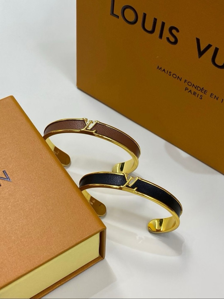 LV GOLD FRAME BLACK LEATHER LOGO OPEN CUFF BRACELET