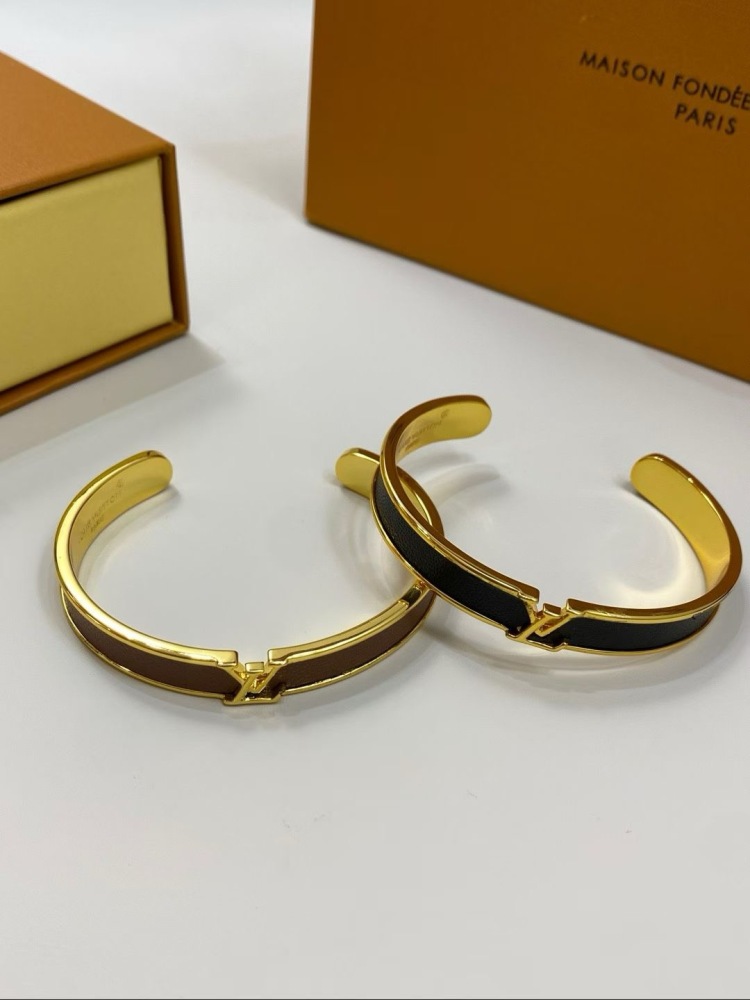 LV GOLD FRAME BLACK LEATHER LOGO OPEN CUFF BRACELET