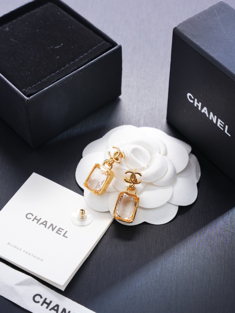 CHANEL GOLD CC CLEAR RECTANGLE CRYSTAL DROP STUD EARRINGS