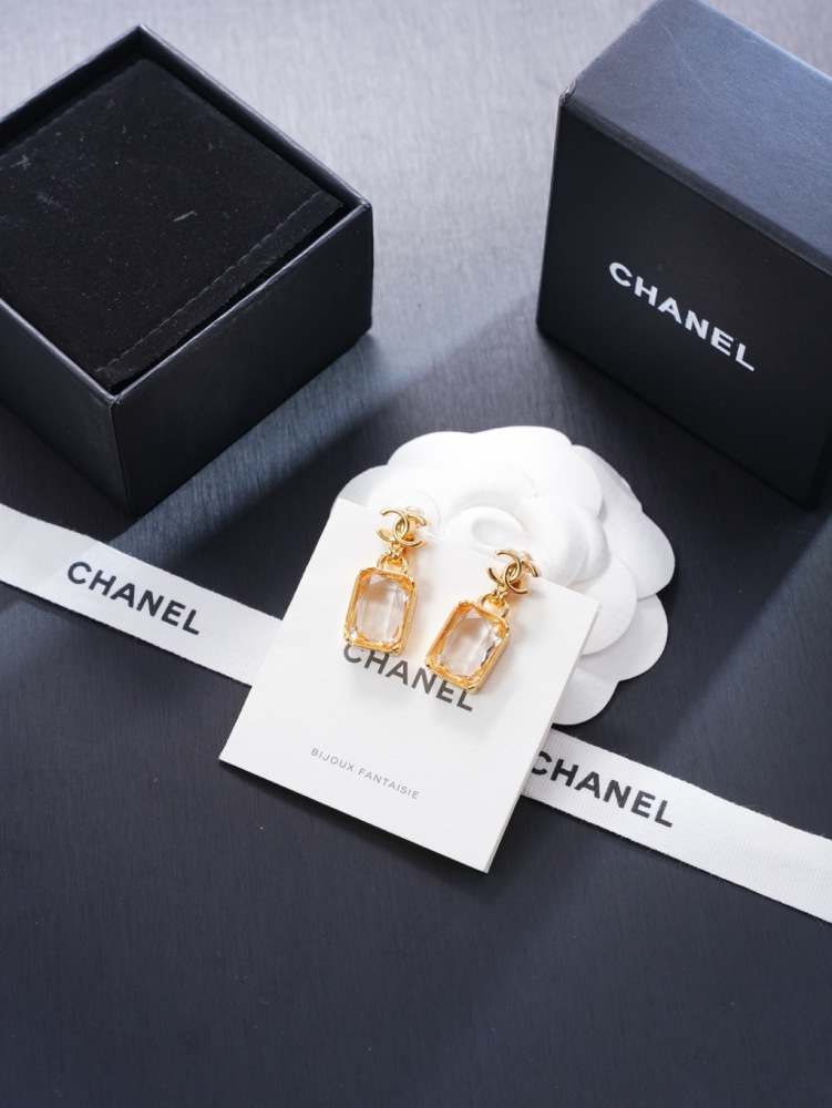 CHANEL GOLD CC CLEAR RECTANGLE CRYSTAL DROP STUD EARRINGS