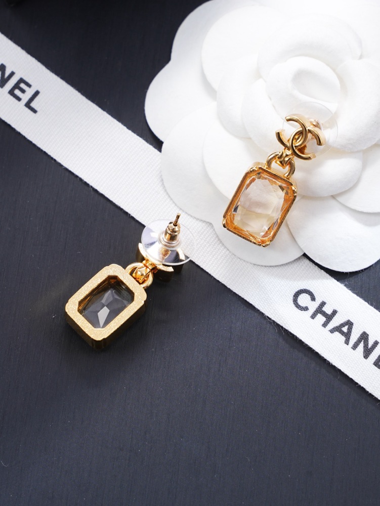 CHANEL GOLD CC CLEAR RECTANGLE CRYSTAL DROP STUD EARRINGS