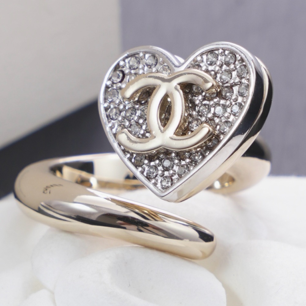 CHANEL TWO-TONE HEART PAVÉ CRYSTAL CC OPEN WRAP RING