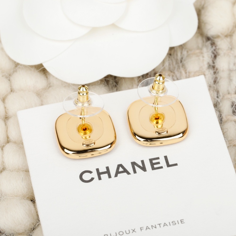 CHANEL BLACK ENAMEL SQUARE CC STUD EARRINGS