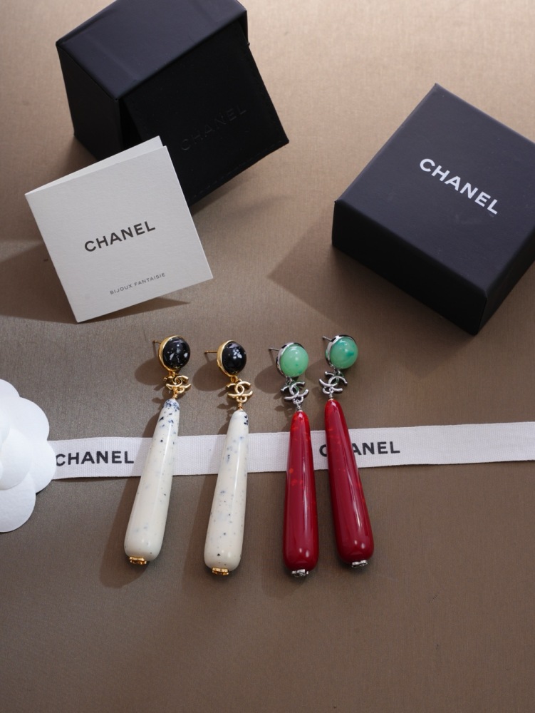 CHANEL CC BEAD TEARDROP DROP EARRINGS