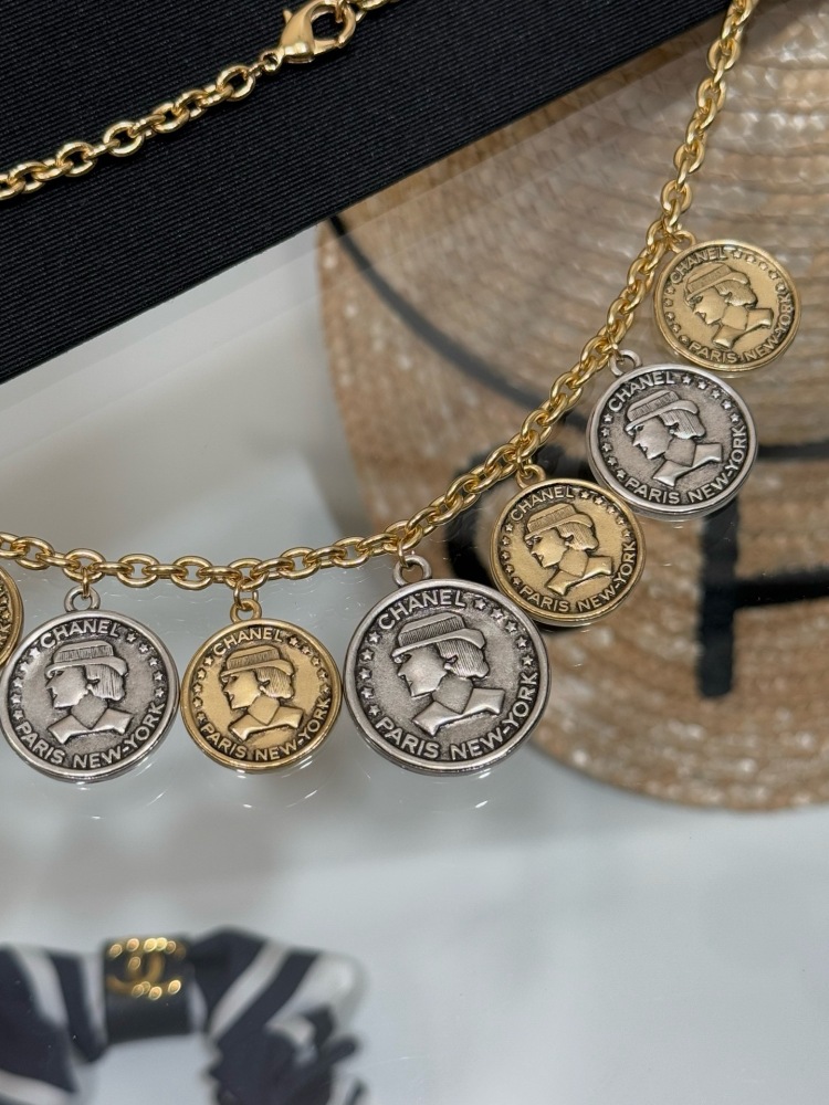 CHANEL TWO-TONE PORTRAIT COIN CHARM NECKLACE