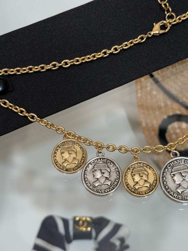 CHANEL TWO-TONE PORTRAIT COIN CHARM NECKLACE
