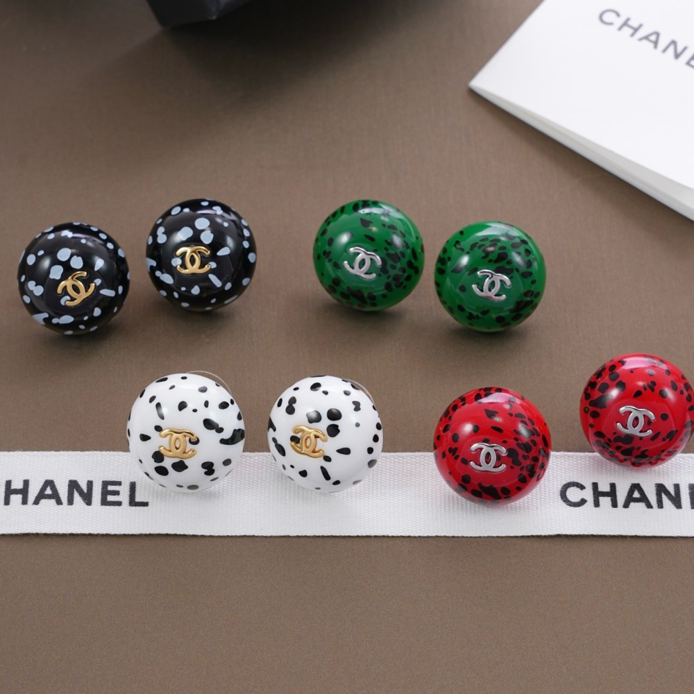 CHANEL CC DALMATIAN SPOT RESIN STUD EARRINGS