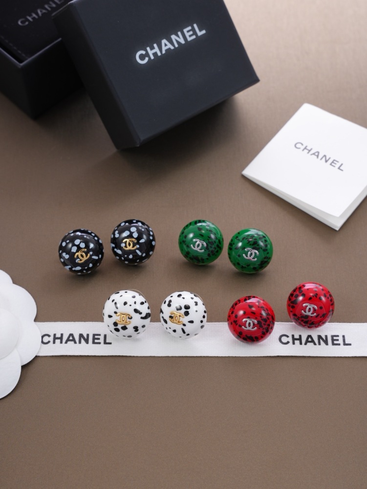 CHANEL CC DALMATIAN SPOT RESIN STUD EARRINGS