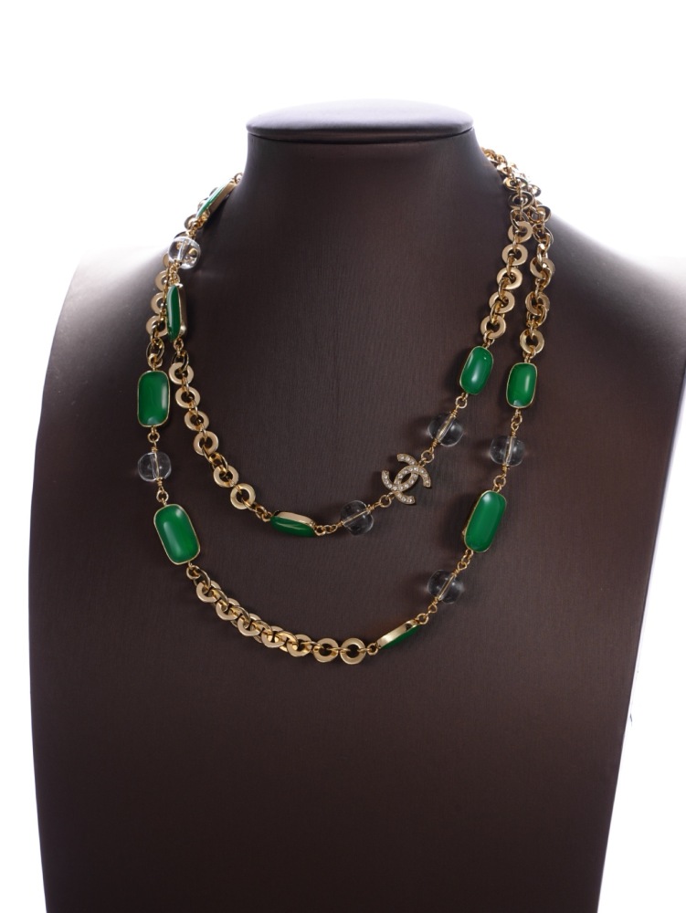 CHANEL LONG GREEN RESIN CRYSTAL NECKLACE