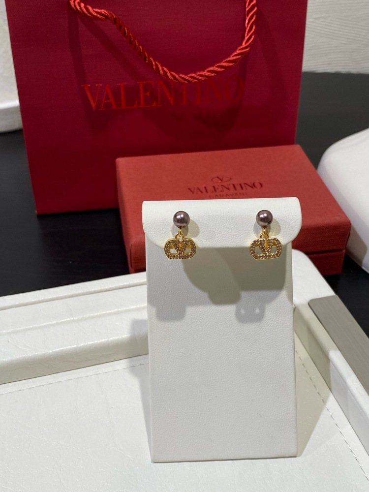 VALENTINO VLOGO SIGNATURE DROP EARRINGS WITH MAUVE FAUX PEARL & PINK CRYSTALS