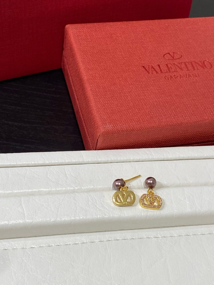 VALENTINO VLOGO SIGNATURE DROP EARRINGS WITH MAUVE FAUX PEARL & PINK CRYSTALS