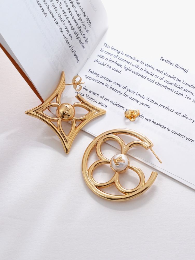 LOUIS VUITTON ASYMMETRIC MONOGRAM PEARL HOOP EARRINGS