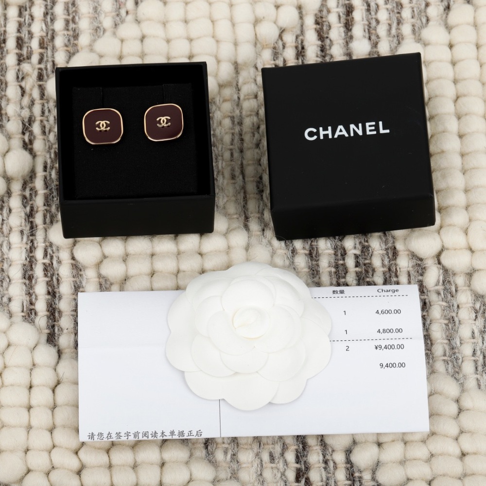 CHANEL INTERLOCKING CC BURGUNDY ENAMEL SQUARE STUD EARRINGS