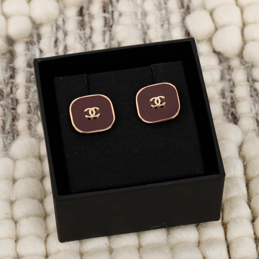 CHANEL INTERLOCKING CC BURGUNDY ENAMEL SQUARE STUD EARRINGS