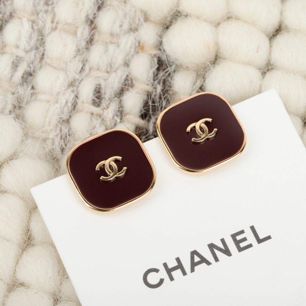 CHANEL INTERLOCKING CC BURGUNDY ENAMEL SQUARE STUD EARRINGS