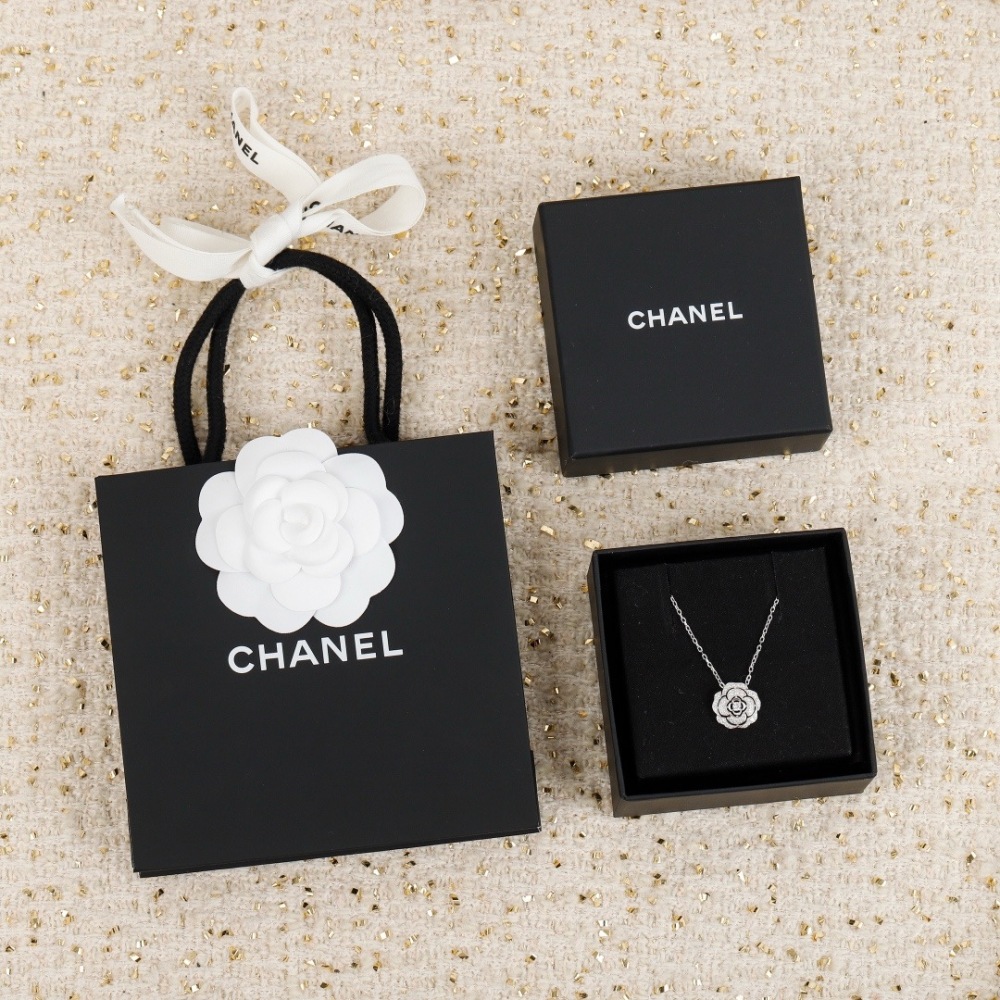 CHANEL CAMELIA FULL PAVED DIAMOND PENDANT NECKLACE