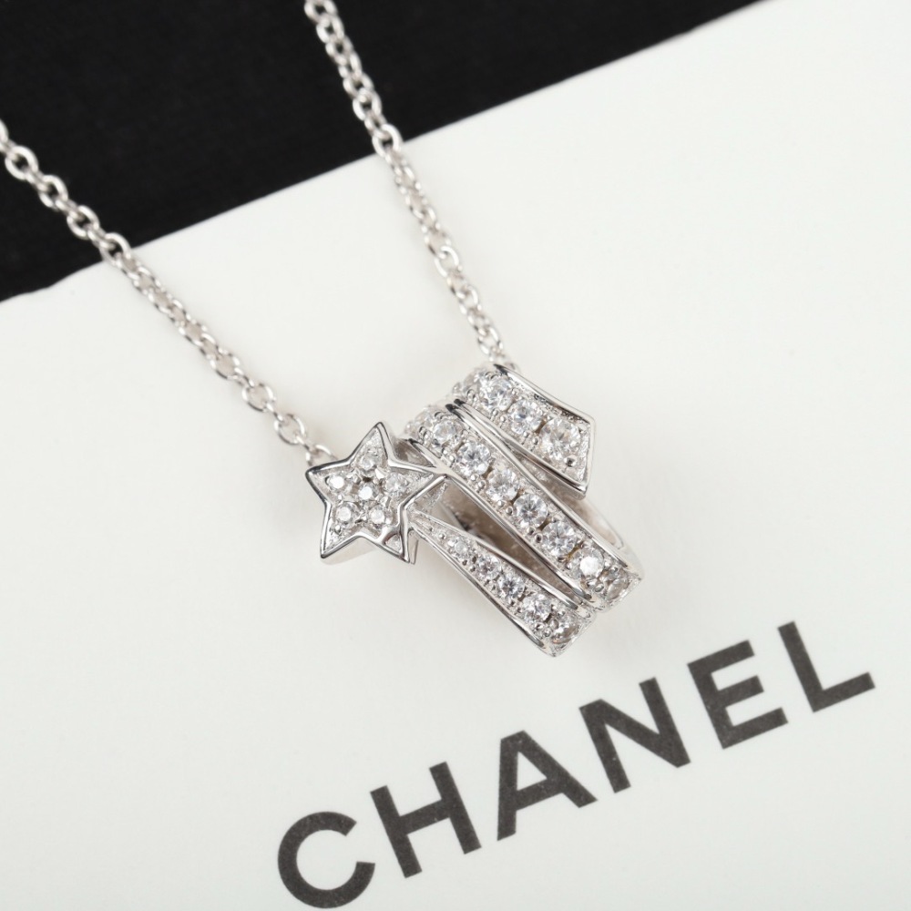 CHANEL COMET STAR TRIPLE RING PAVED CRYSTAL NECKLACE