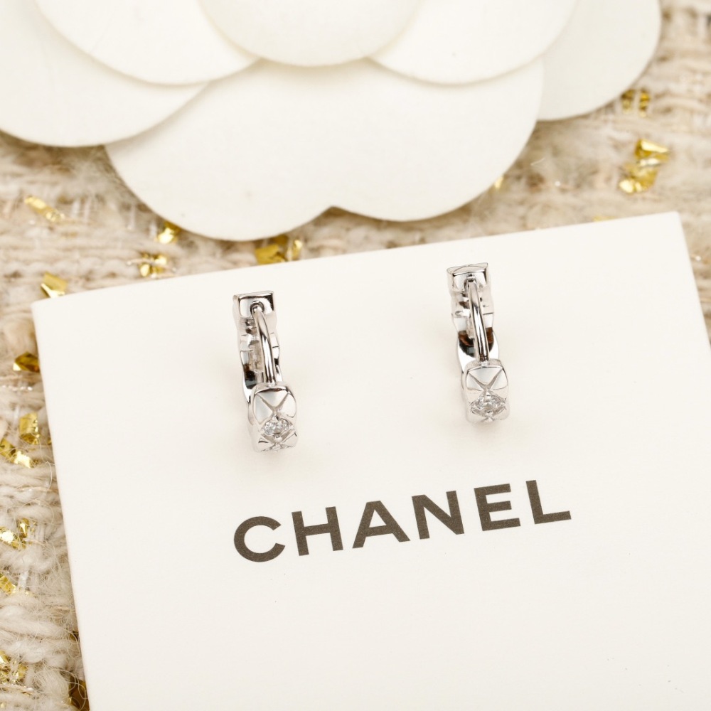 CHANEL QUILTED DIAMOND PAVED CRYSTAL HUGGIE EARRINGS