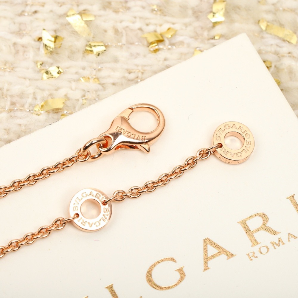 BVLGARI BVLGARI PINK SAPPHIRE CIRCLE PENDANT NECKLACE