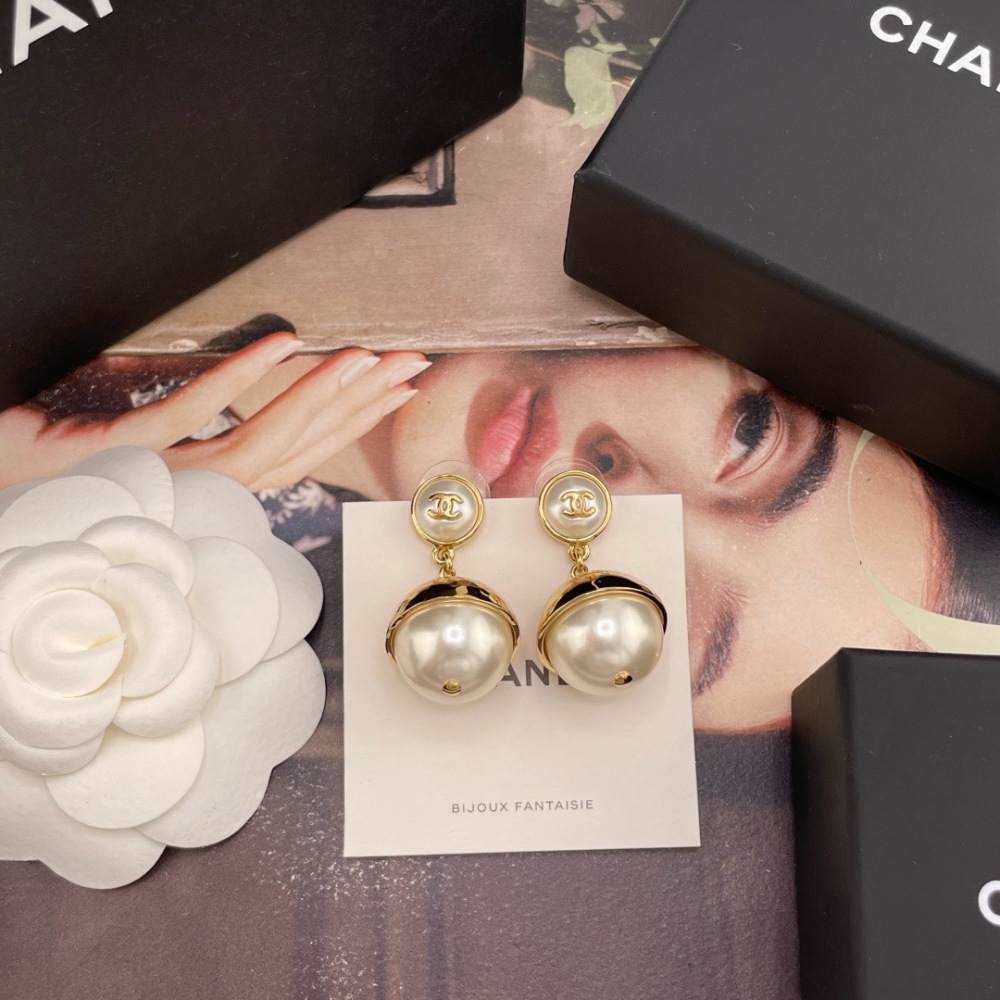 CHANEL CC DOUBLE PEARL DROP EARRINGS