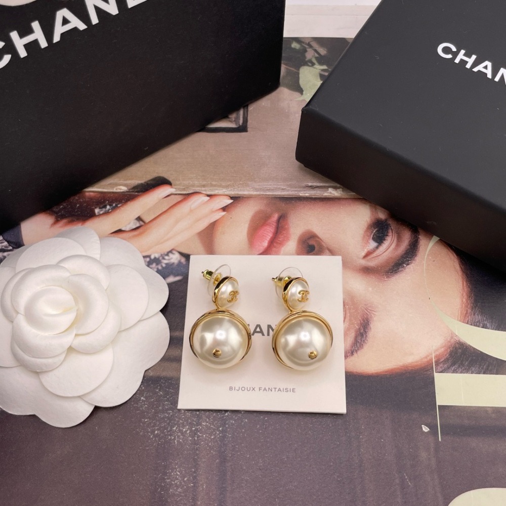CHANEL CC DOUBLE PEARL DROP EARRINGS