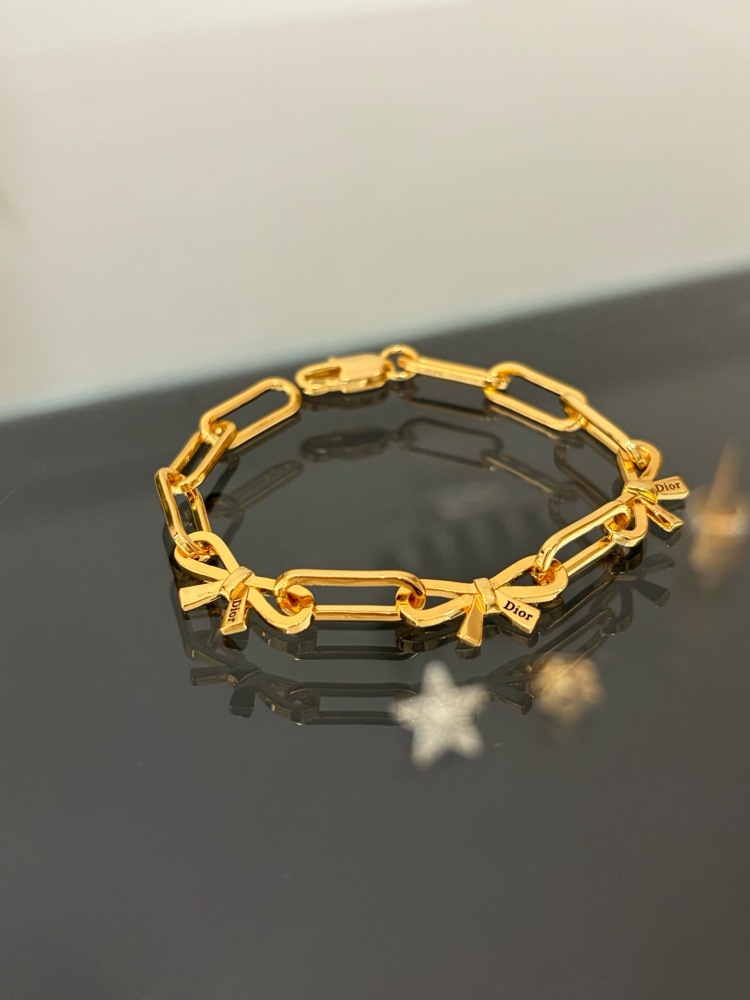 DIOR BOW PAPERCLIP LINK BRACELET