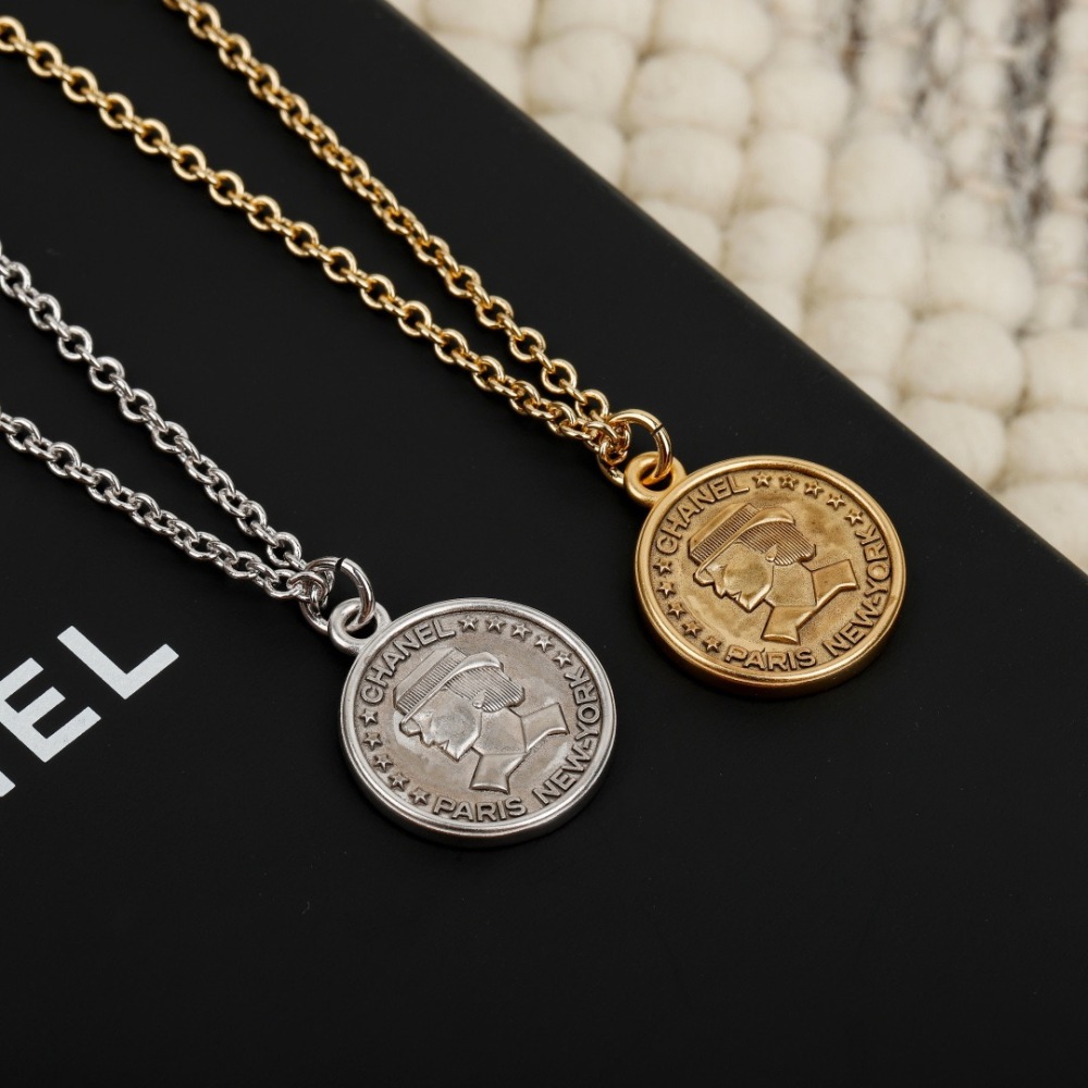 CHANEL COCO PORTRAIT COIN PENDANT NECKLACE