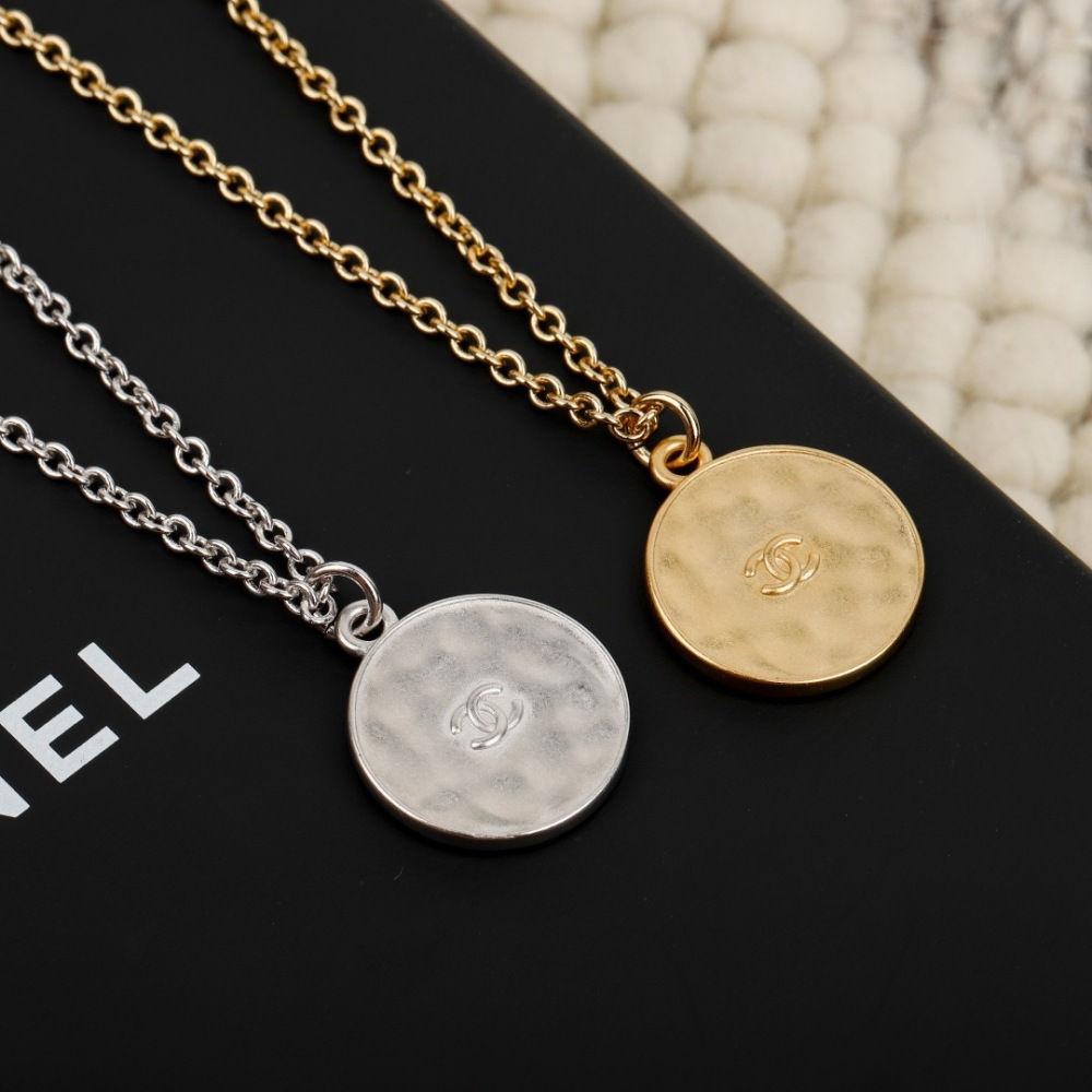 CHANEL COCO PORTRAIT COIN PENDANT NECKLACE