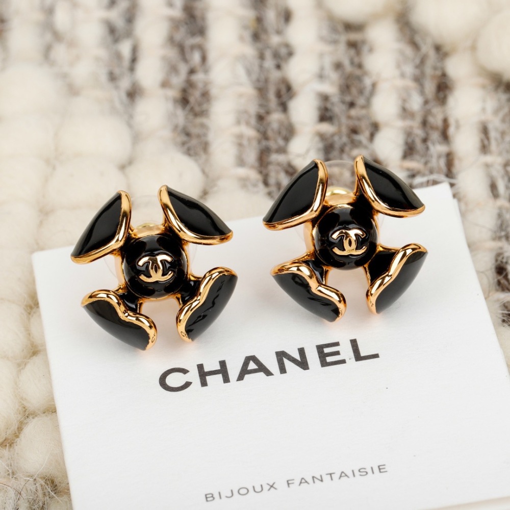 CHANEL ENAMEL FOUR‑PETAL CC STUD EARRINGS