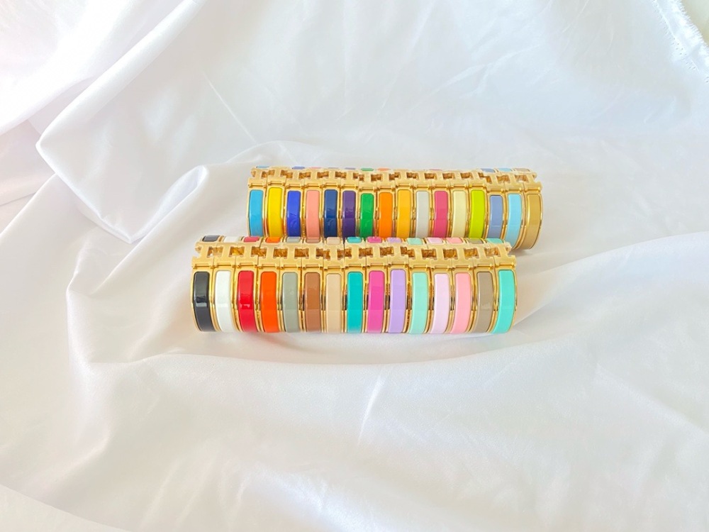 HERMES Clic H Enamel Bracelet
