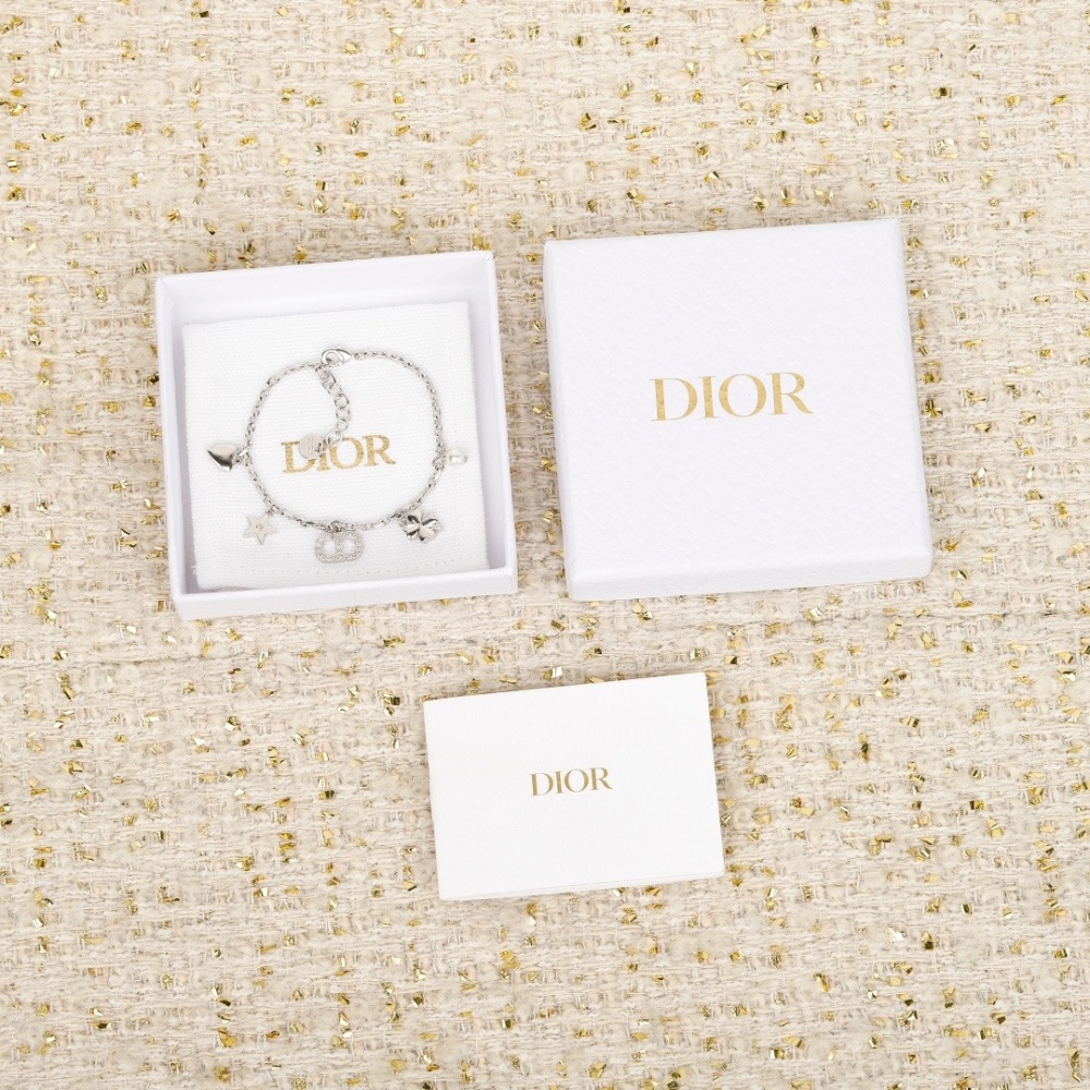 DIOR CHARMS BRACELET