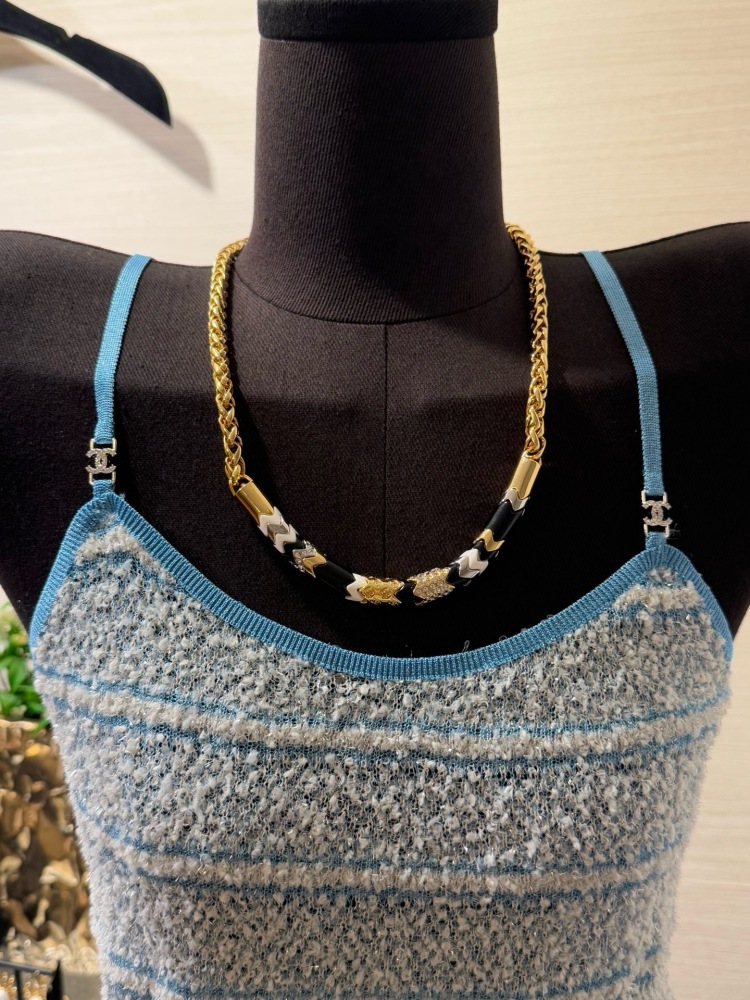 CHANEL ENAMEL ZIGZAG CHOKER NECKLACE