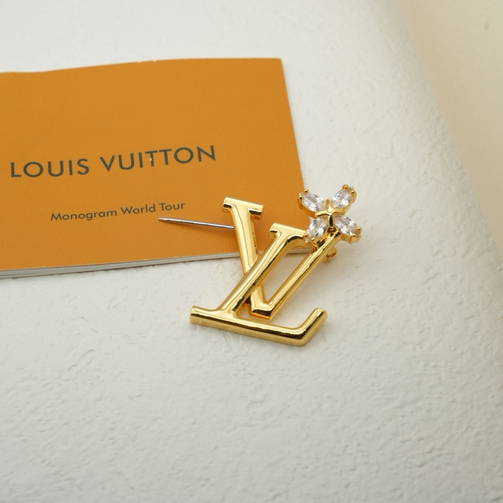 LOUIS VUITTON LV FOUR-PETAL CRYSTAL BROOCH