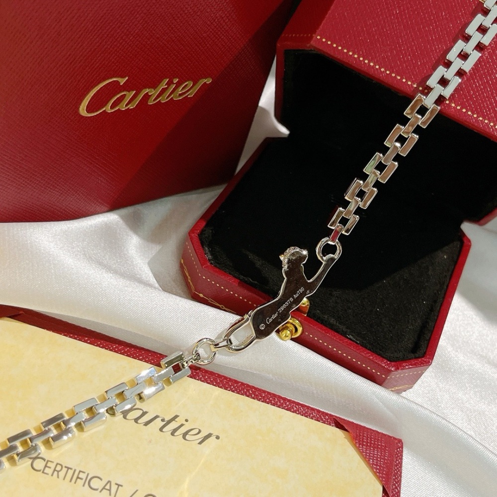 CARTIER PANTHÈRE DE CARTIER BRACELET, 18K WHITE GOLD FULL PAVÉ DIAMONDS, EMERALD EYES & ONYX SPOTS
