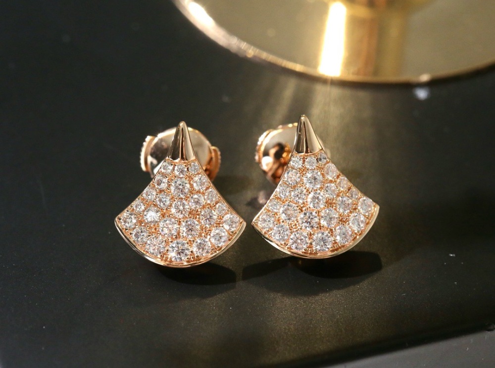 BVLGARI DIVAS' DREAM FULL PAVE DIAMOND ROSE GOLD STUD EARRINGS