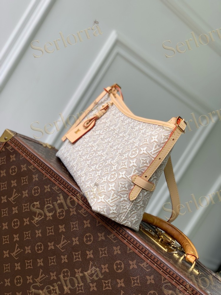 LOUIS VUITTON CARRYALL EAST-WEST MONOGRAM EMBLÈME