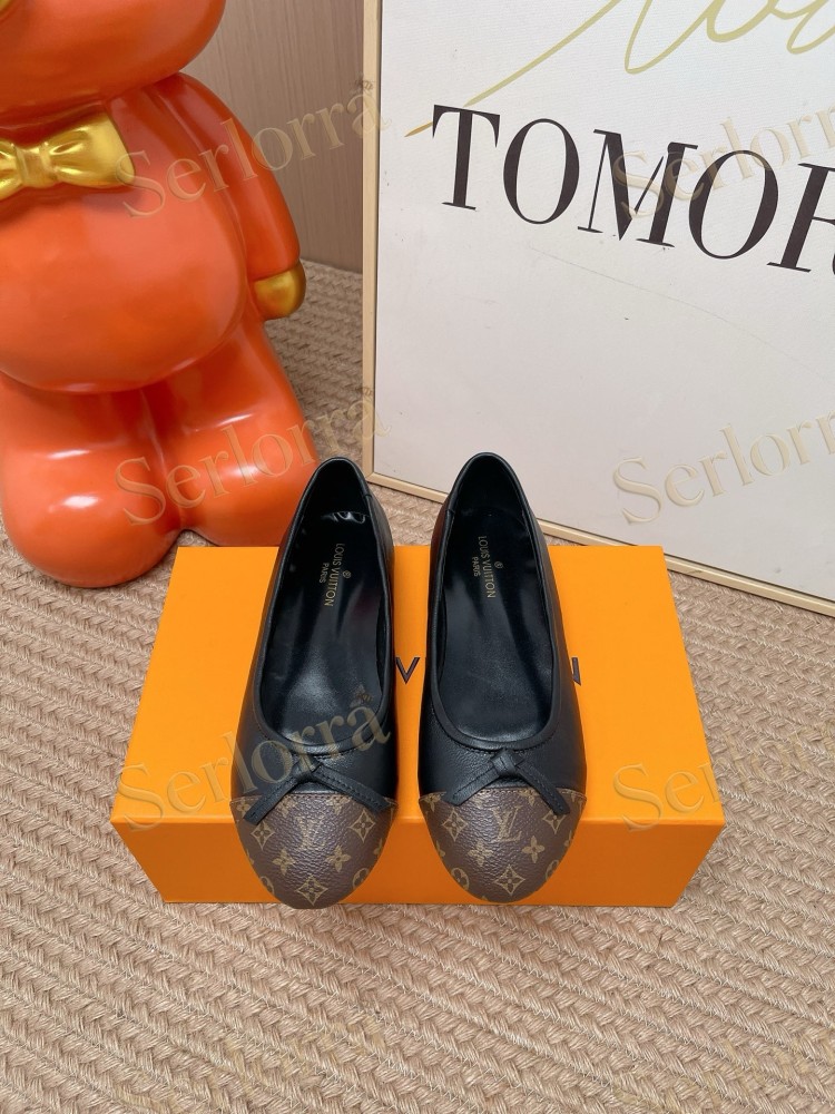 LOUIS VUITTON MONOGRAM CAP TOE BALLET FLATS
