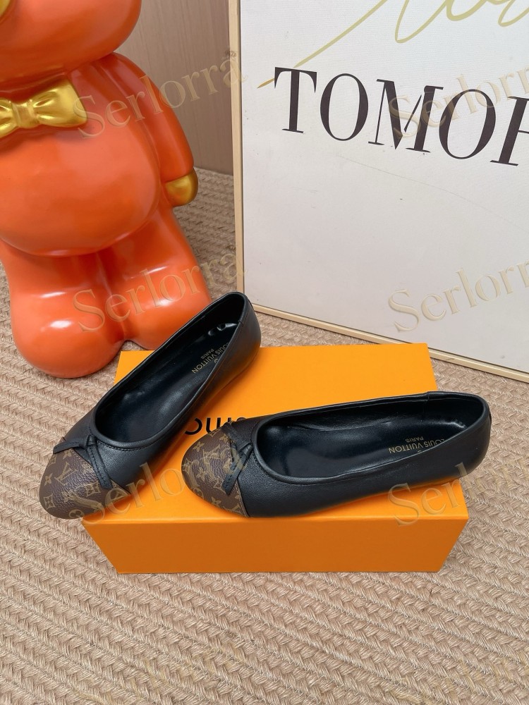 LOUIS VUITTON MONOGRAM CAP TOE BALLET FLATS