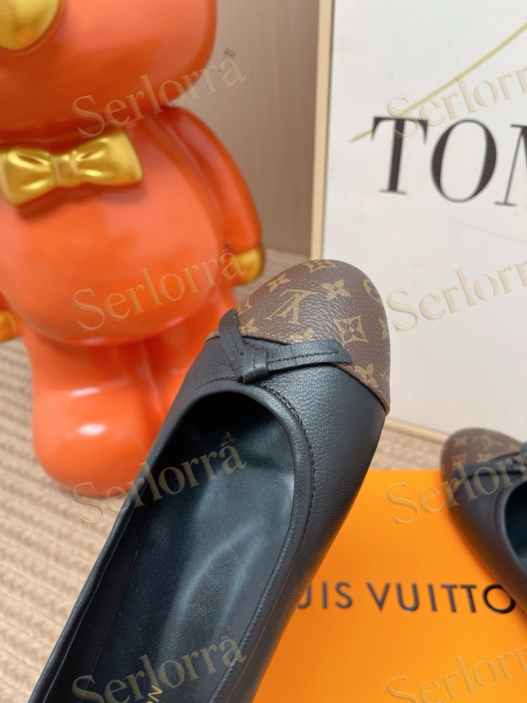 LOUIS VUITTON MONOGRAM CAP TOE BALLET FLATS