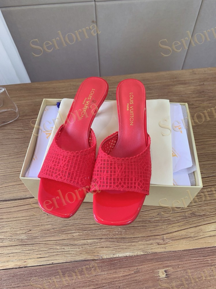 LOUIS VUITTON WHITE LACE MONOGRAM MULES
