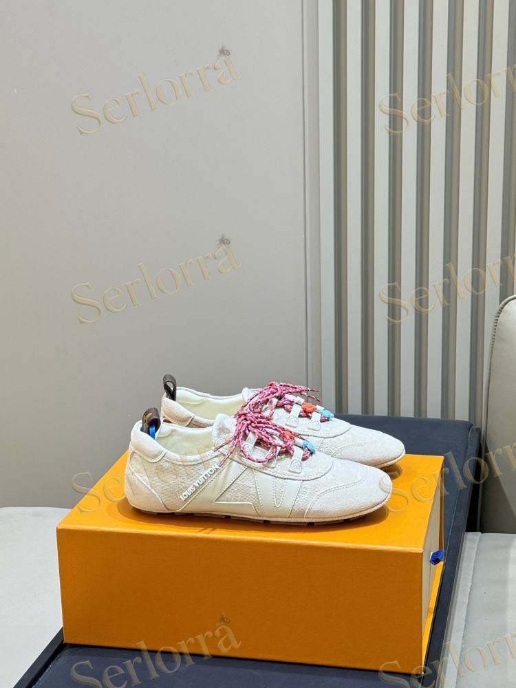 LOUIS VUITTON OFF-WHITE MONOGRAM LV V-SIGNATURE LOW TOP SNEAKERS